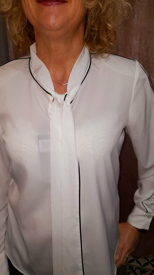 Chemise et lavallière neuve MADELEINE taille 40 – Image 3