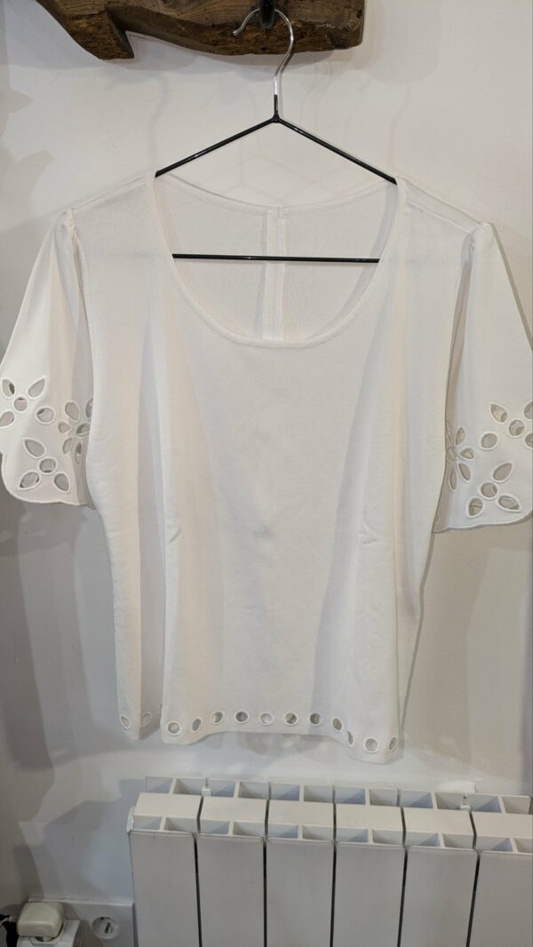 Pull blanc sans manches MADELEINE taille 42/44