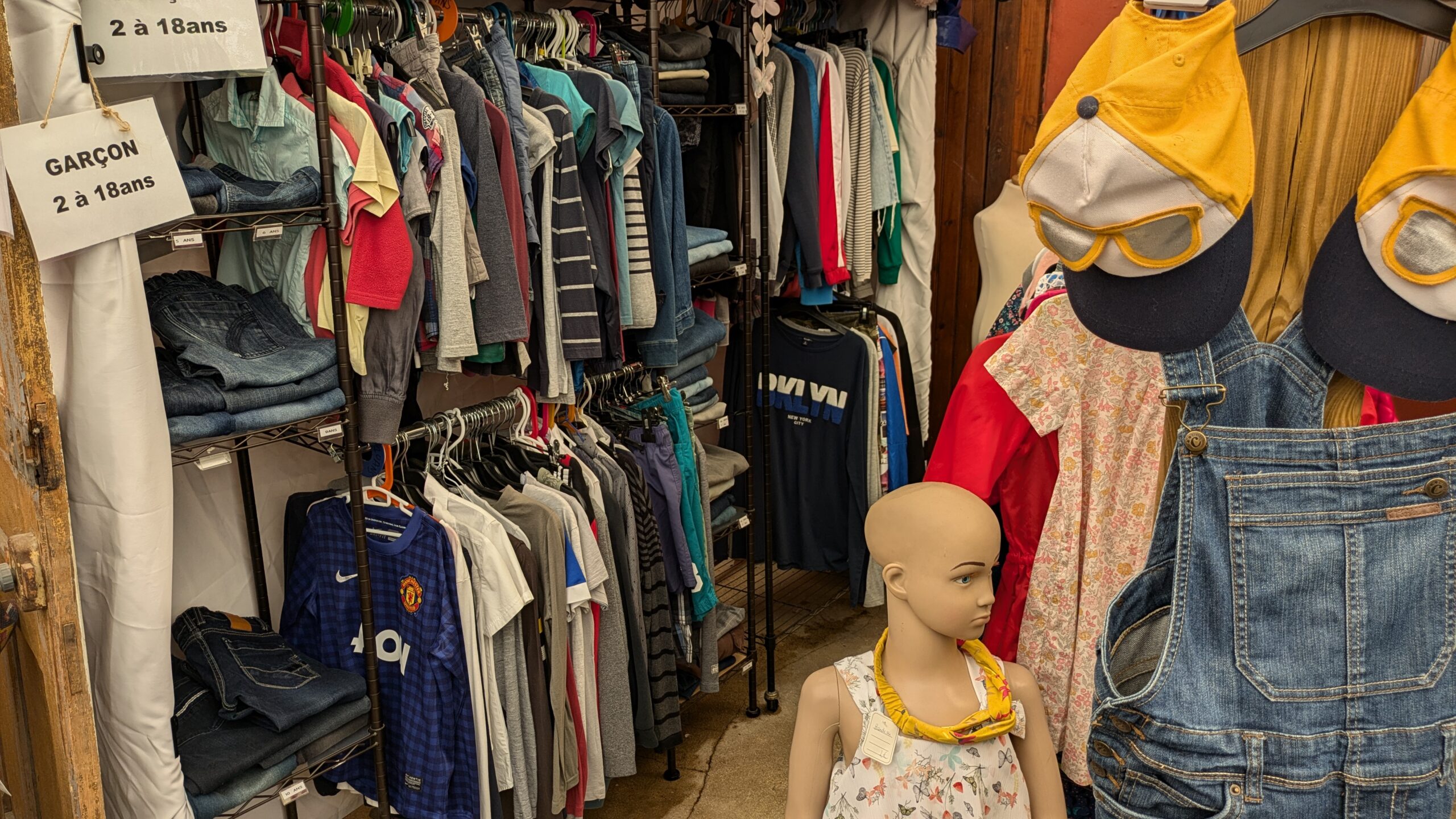 Vêtements d'occasion enfant Chez Flo La Boutique