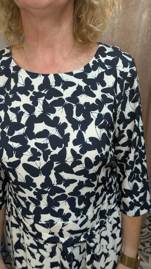 robe neuve marine et blanche UTA RAASCH taille 42 – Image 3
