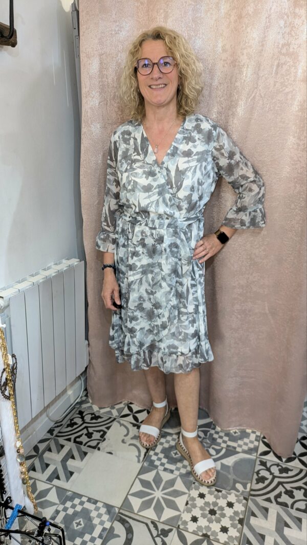 robe neuve grise MADELEINE taille 42