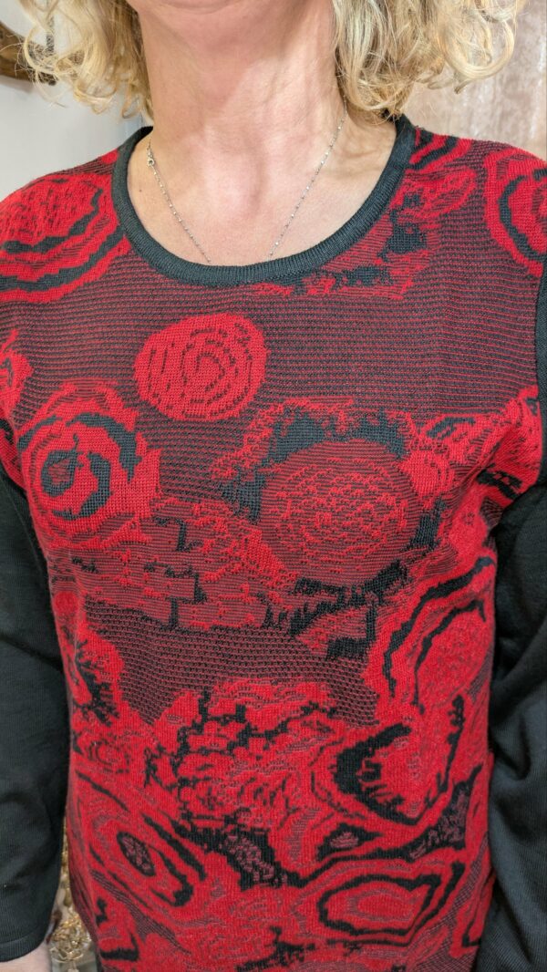 pull noir et rouge CHRISTINE LAURE taille 4 – Image 5