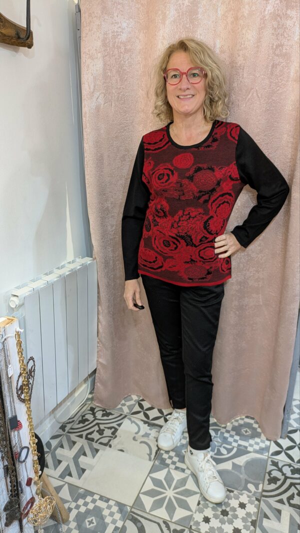 pull noir et rouge CHRISTINE LAURE taille 4 – Image 6