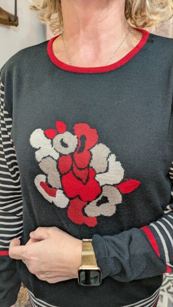 pull noir fleuri UN JOUR AILLEURS taille 44