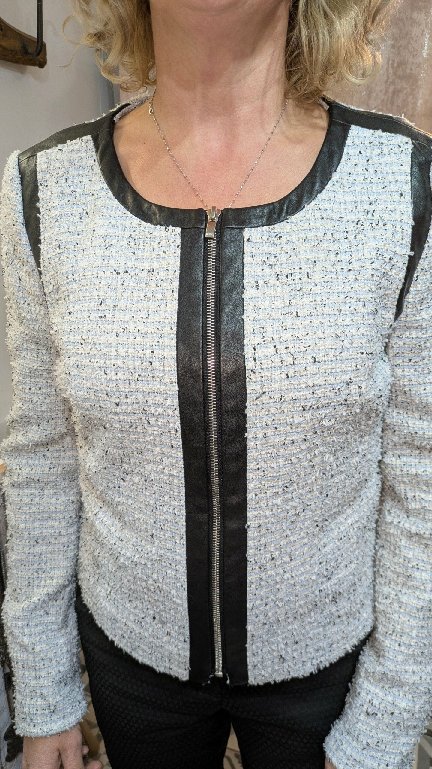veste en tweed HUGO BOSS taille 40/42