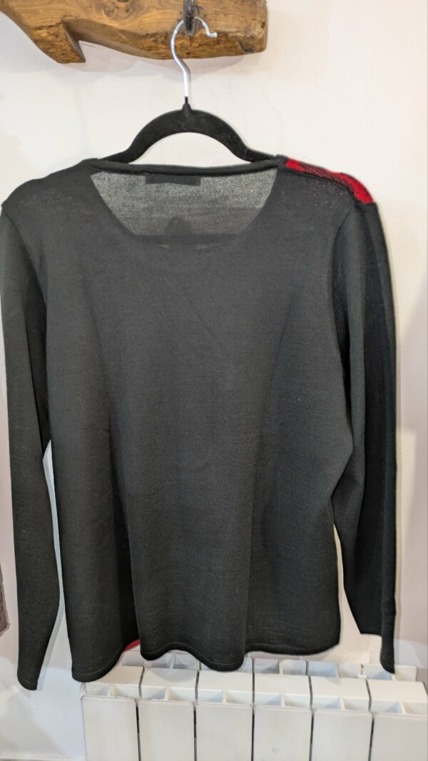 pull noir et rouge CHRISTINE LAURE taille 4
