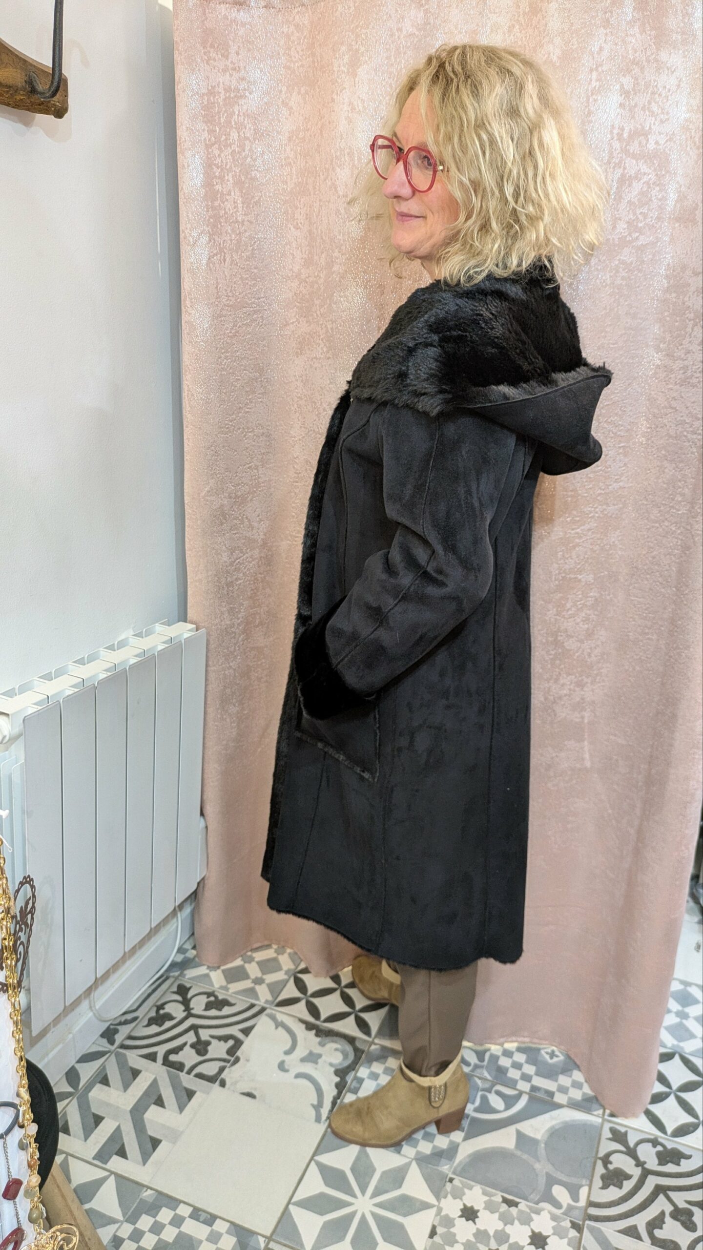 manteau fausse fourrure taille 44 JACQUELINE RIU – Image 2