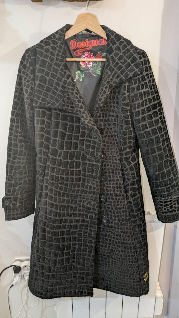 manteau noir DESIGUAL taille 38