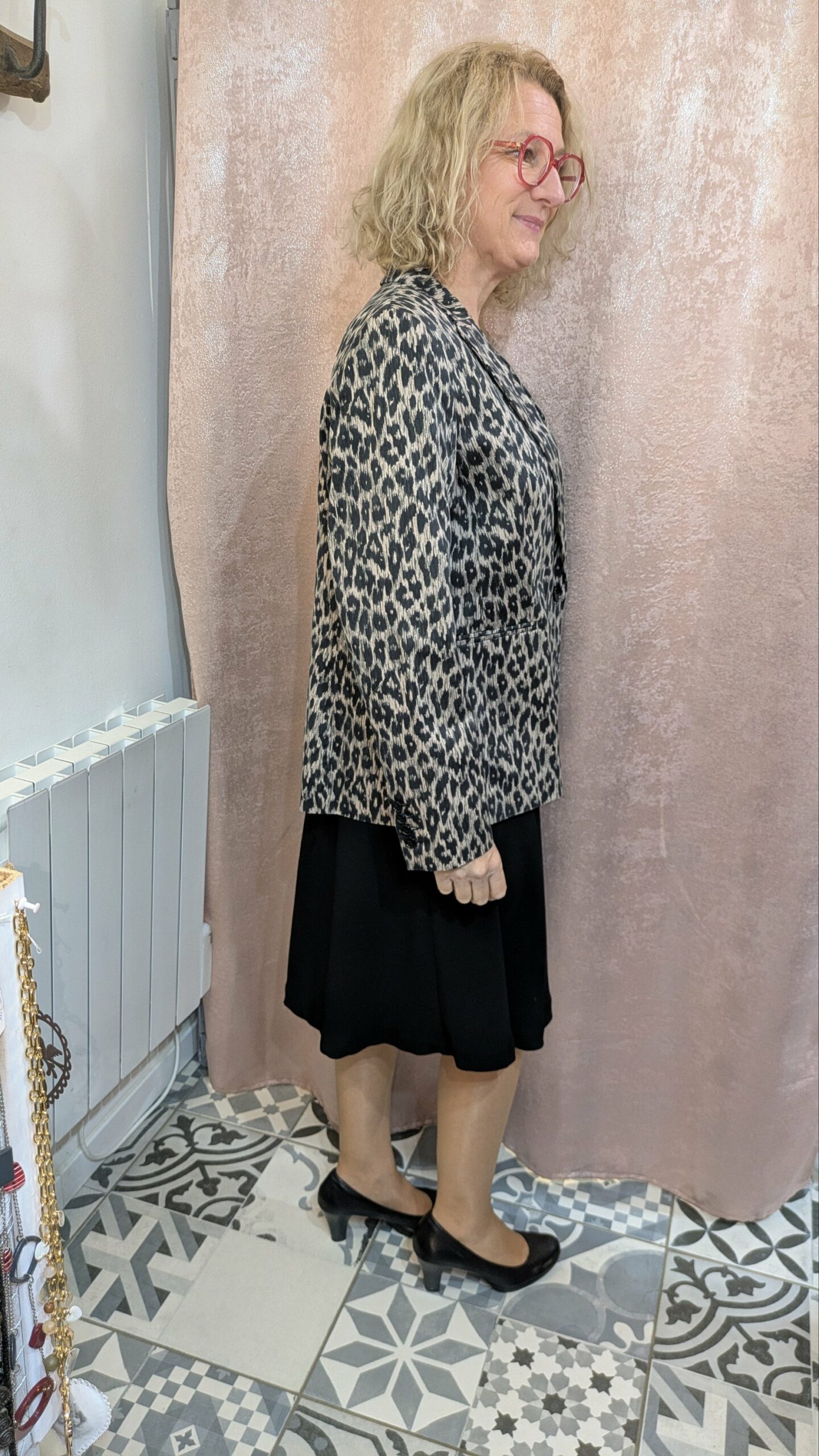 veste imprimé léopard beige et noire 1.2.3 taille 46 – Image 7