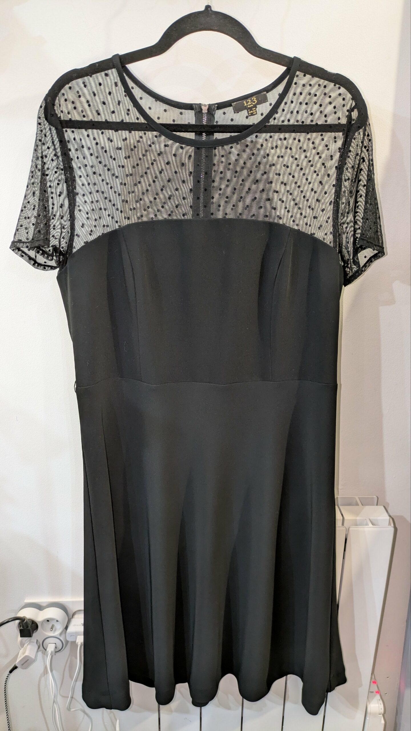 robe noire 1.2.3 taille 44 – Image 2