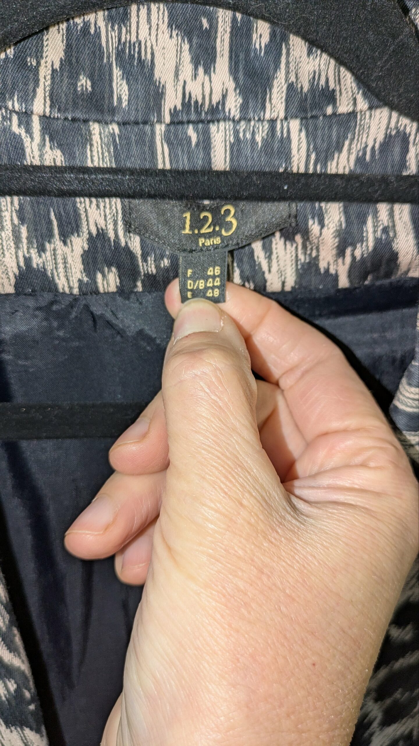 veste imprimé léopard beige et noire 1.2.3 taille 46 – Image 3
