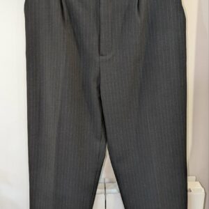 pantalon 7/8eme gris anthracite ZARA taille 40