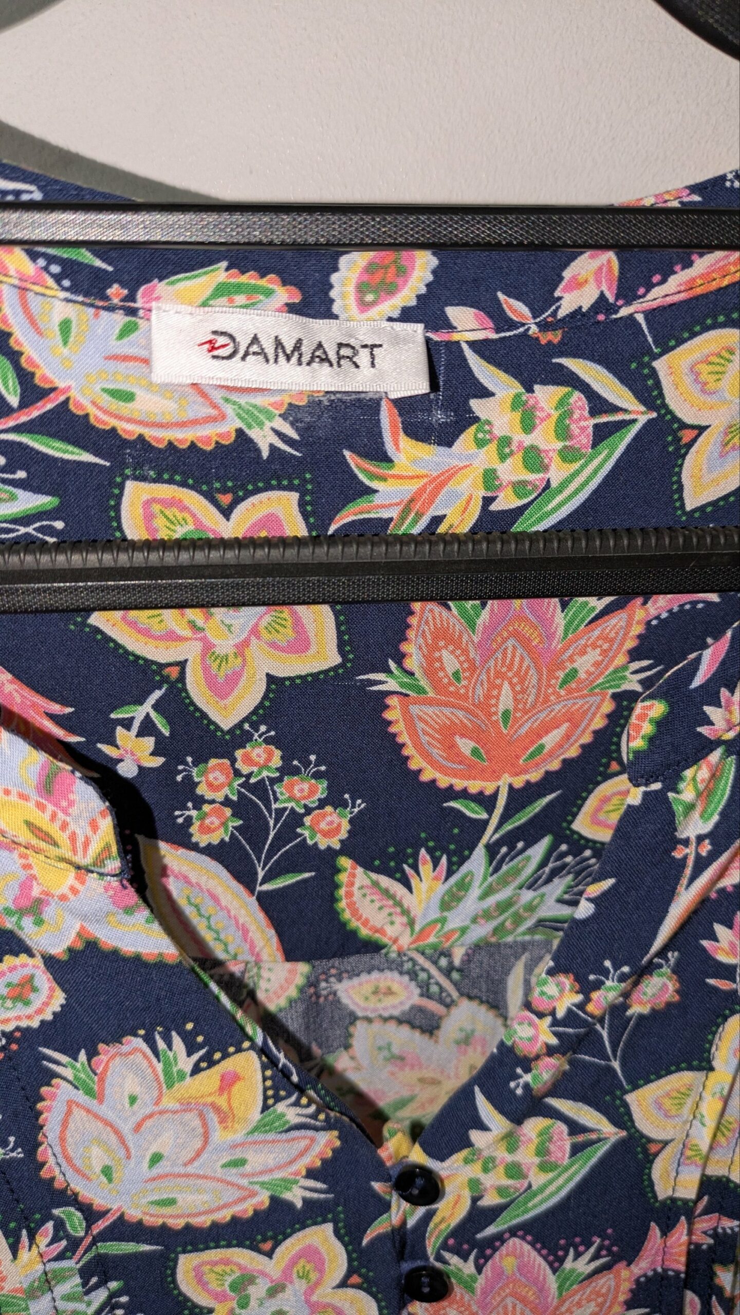 Blouse Damart – Imprimé Floral Coloré – Taille 46 – Image 6