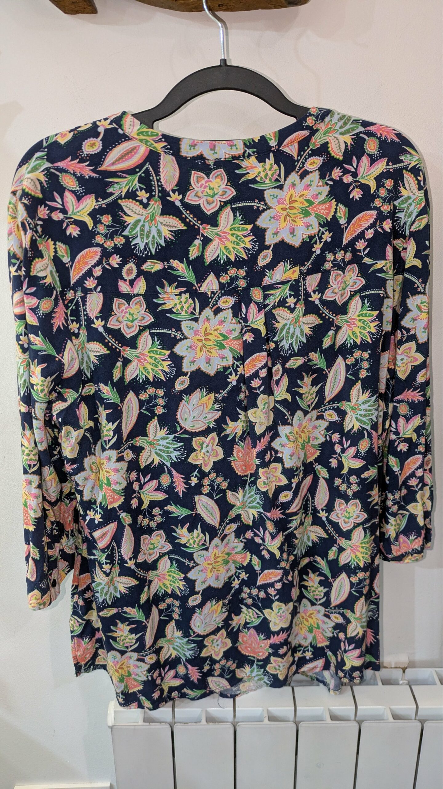 Blouse Damart – Imprimé Floral Coloré – Taille 46 – Image 5