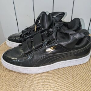 baskets PUMA HEART pointure 38
