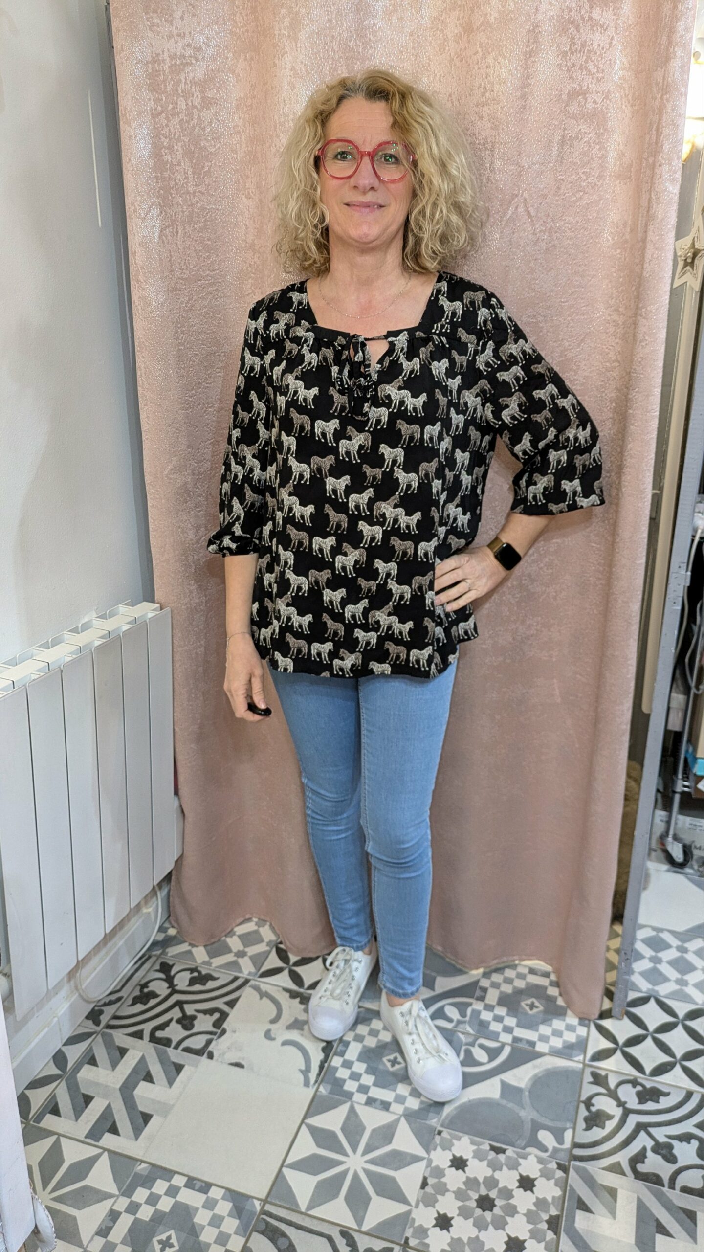 blouse noire et zèbre taille 46 – Image 5