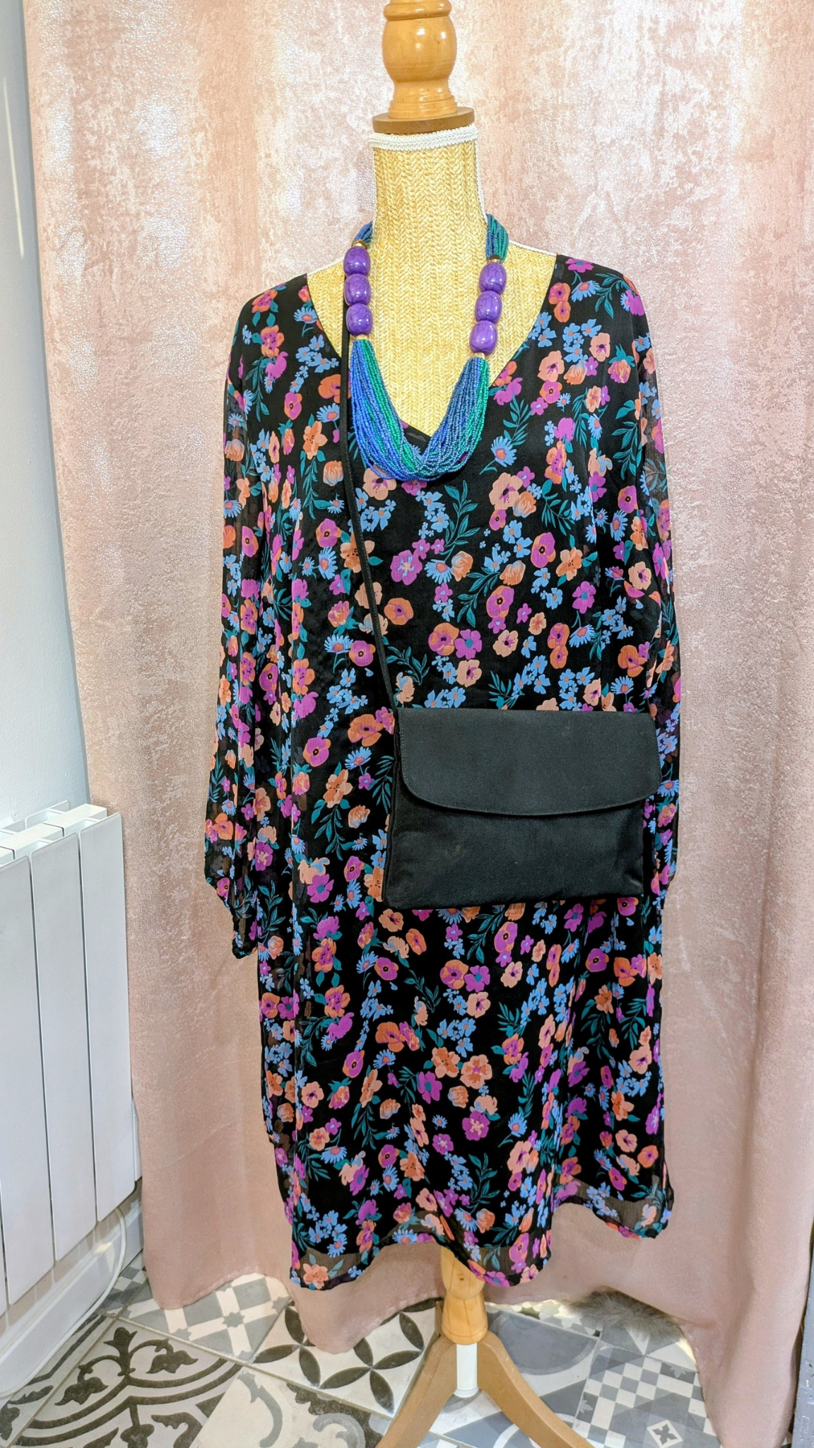 robe noire fleurie BLANCHE PORTE taille 52 – Image 9