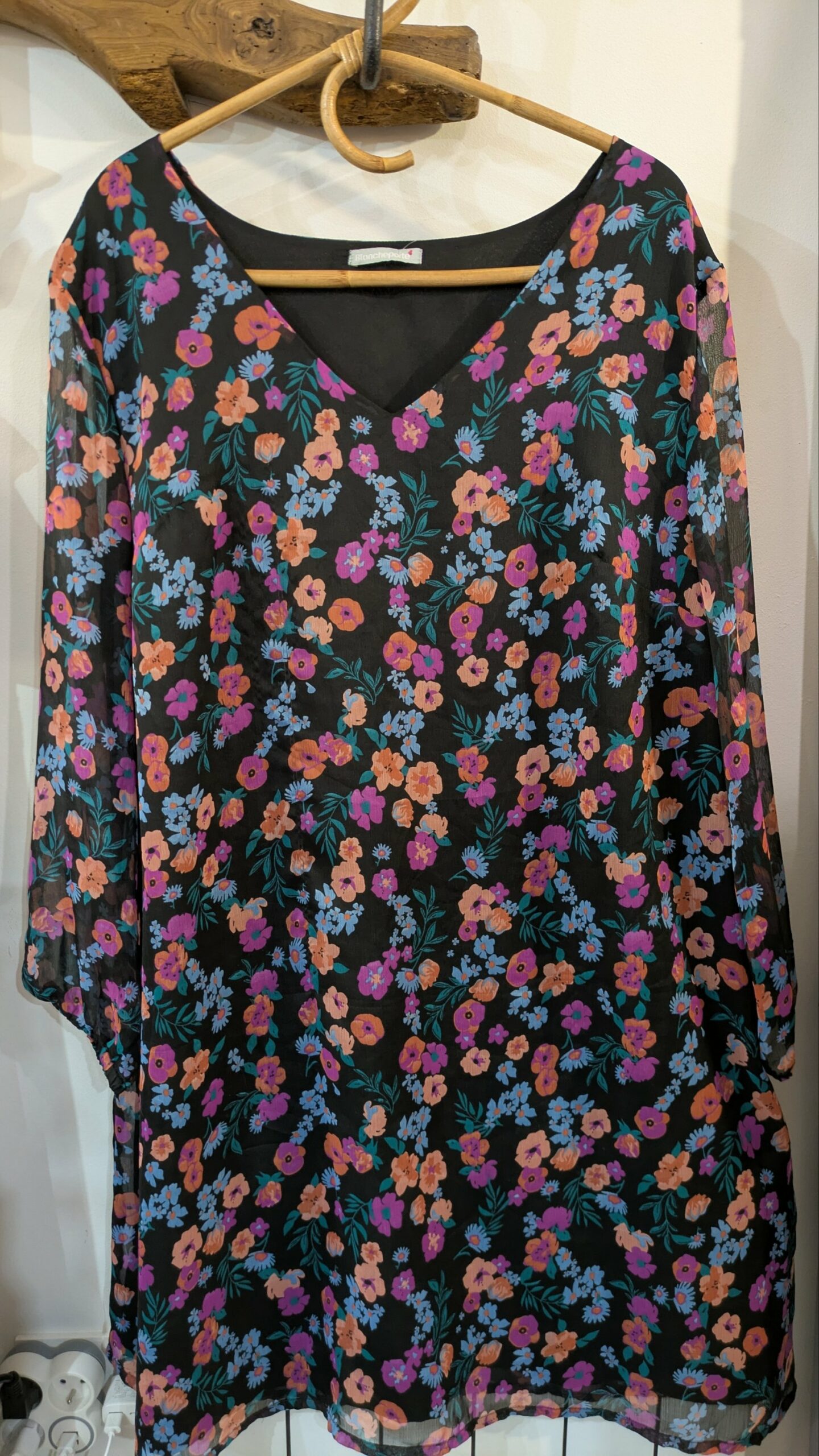 robe noire fleurie BLANCHE PORTE taille 52 – Image 3