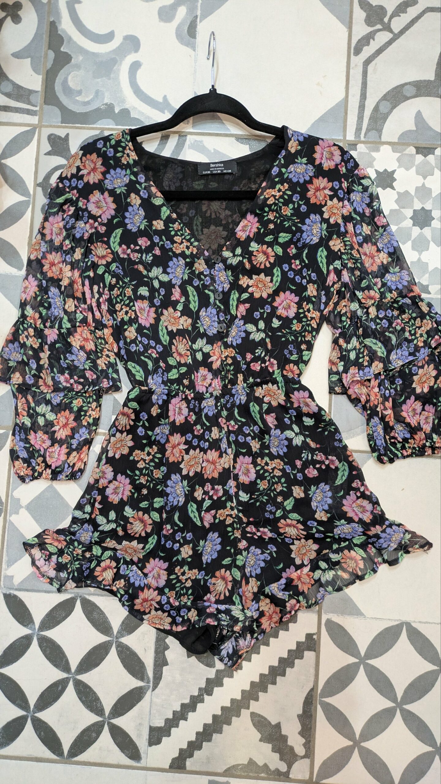 combi short BERSHKA taille 34 – Image 2