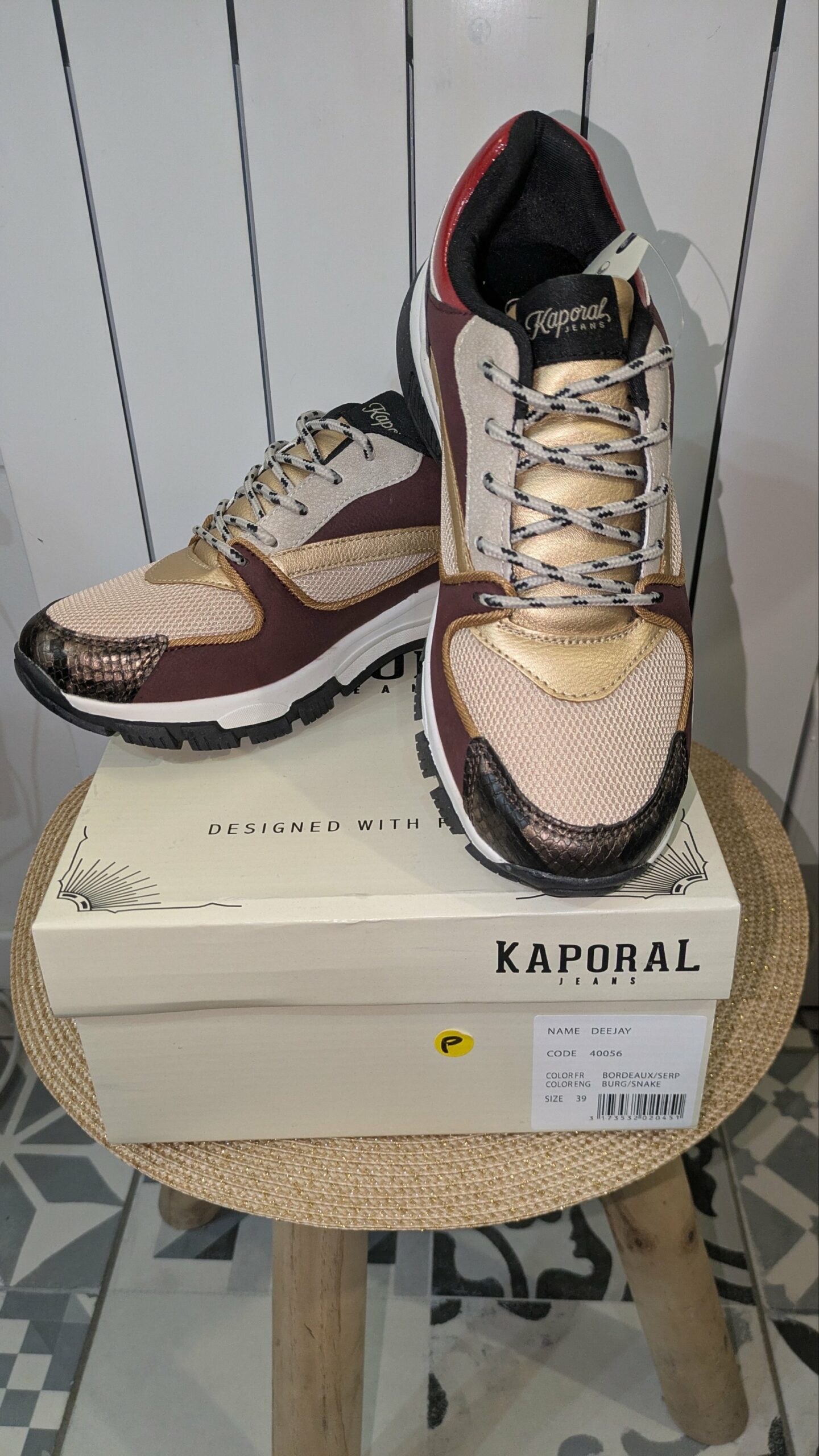 baskets neuves KAPORAL DEEJAY pointure 39