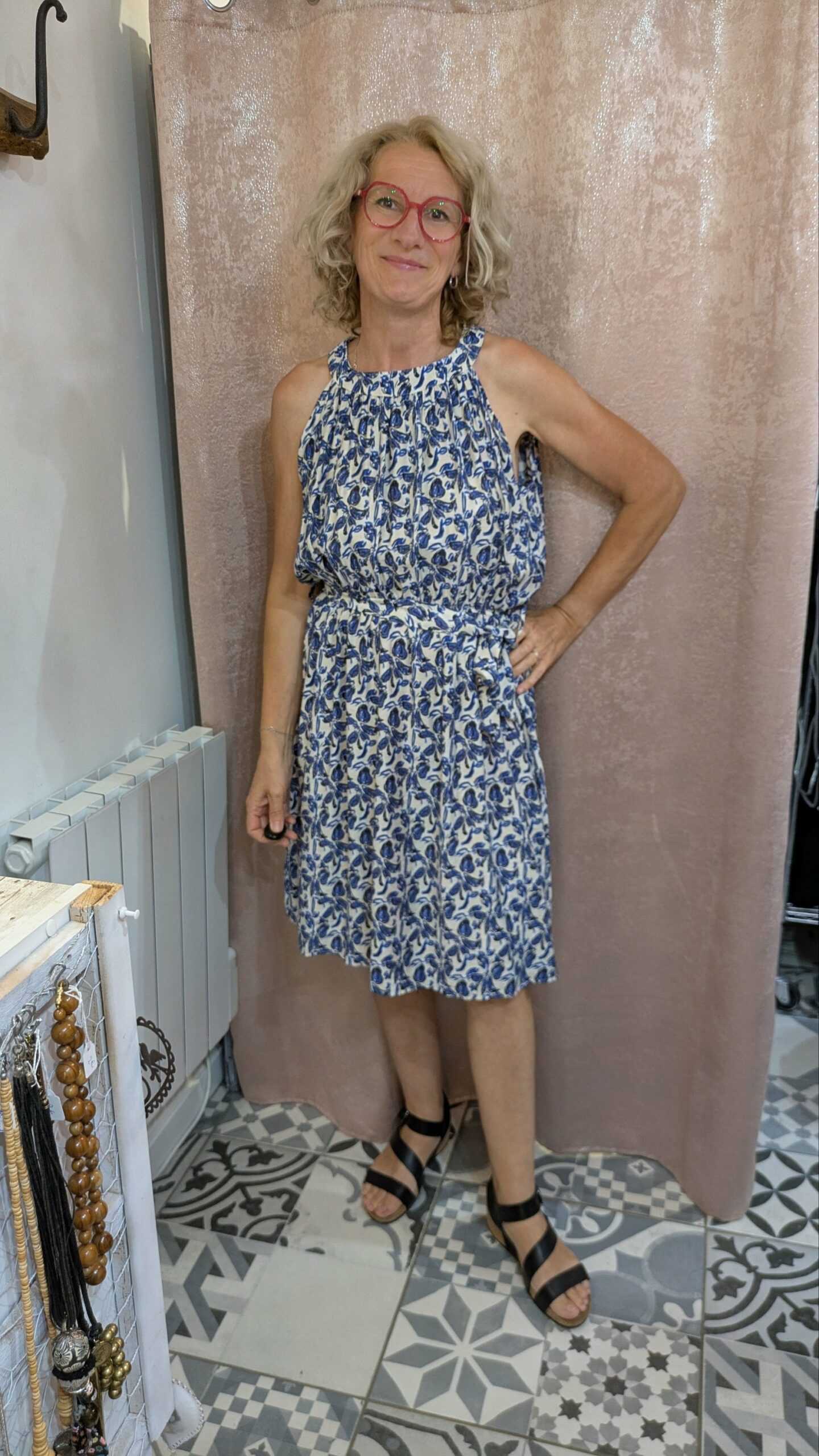 robe bleue et blanche C FLO taille 42/44