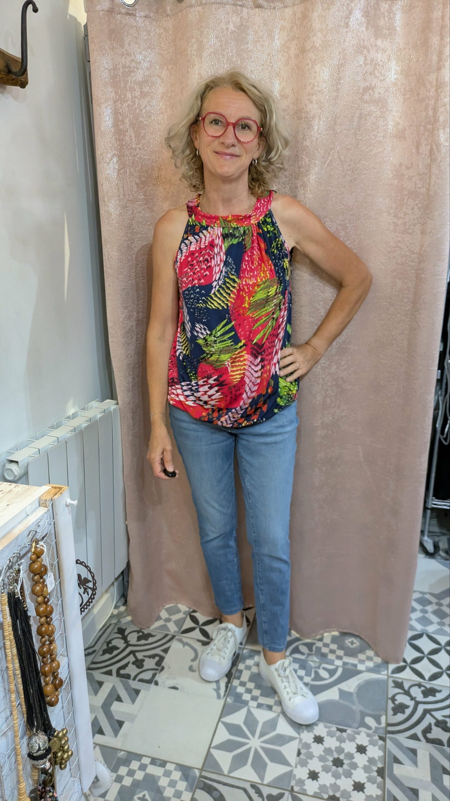 top fleuri sans manches taille 44/46 – Image 5