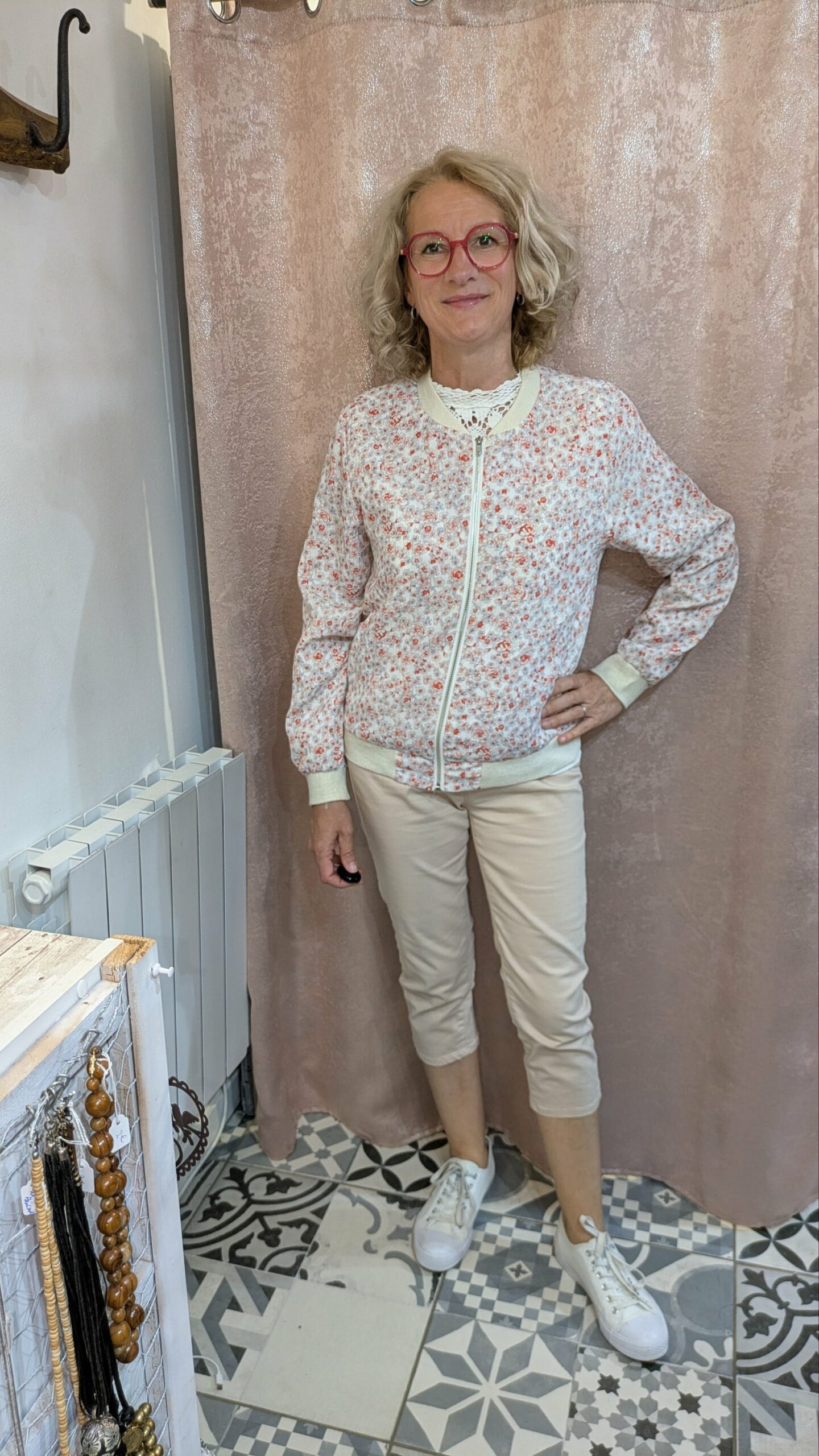 blouson fleuri MÈRE ET FILLE taille M – Image 4