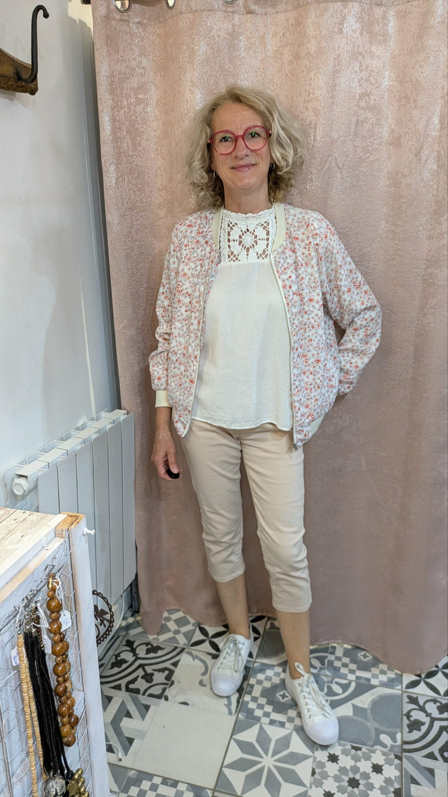 blouson fleuri MÈRE ET FILLE taille M – Image 2