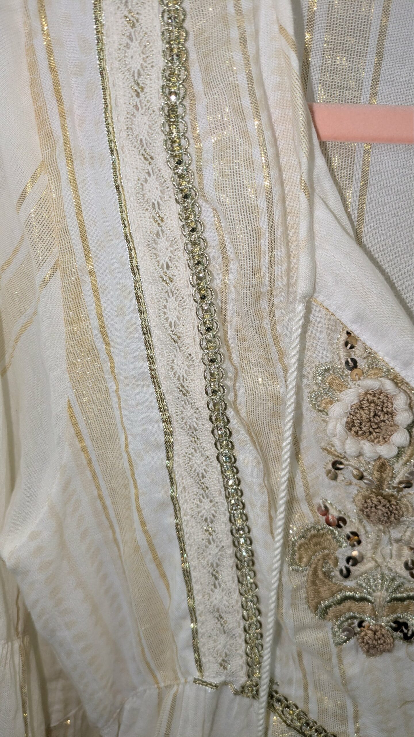 robe beige et dorée SUNNY STUDIO taille S/M – Image 3