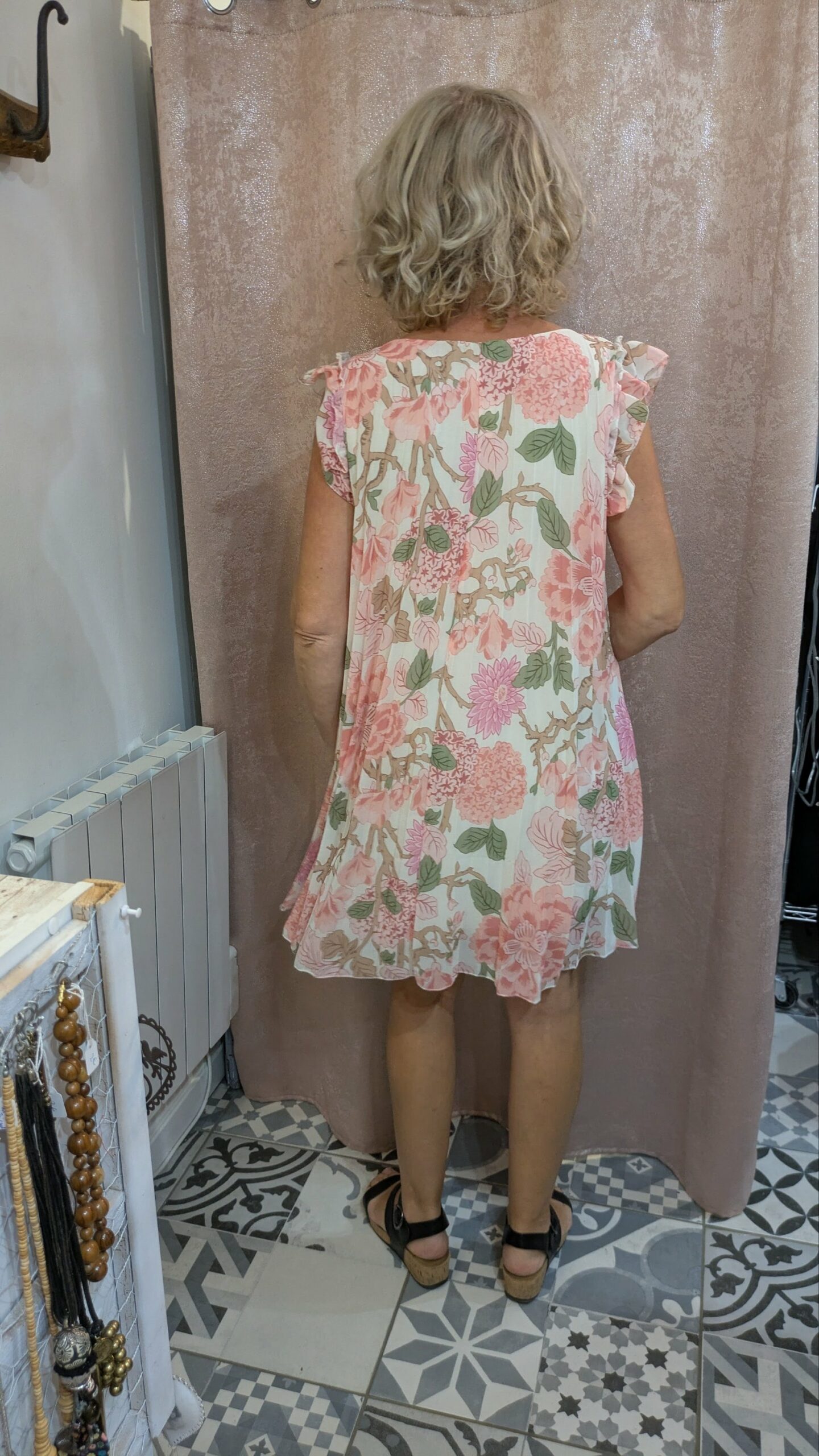 robe fleurie plissée ITALIAN STYLE taille 42/44 – Image 5