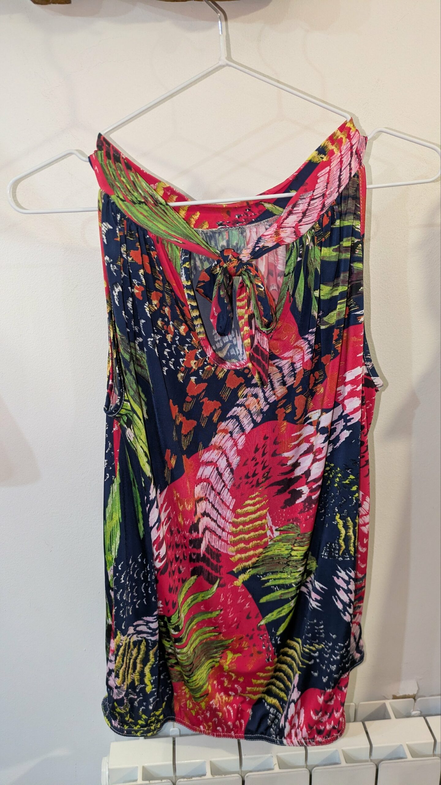 top fleuri sans manches taille 44/46 – Image 4
