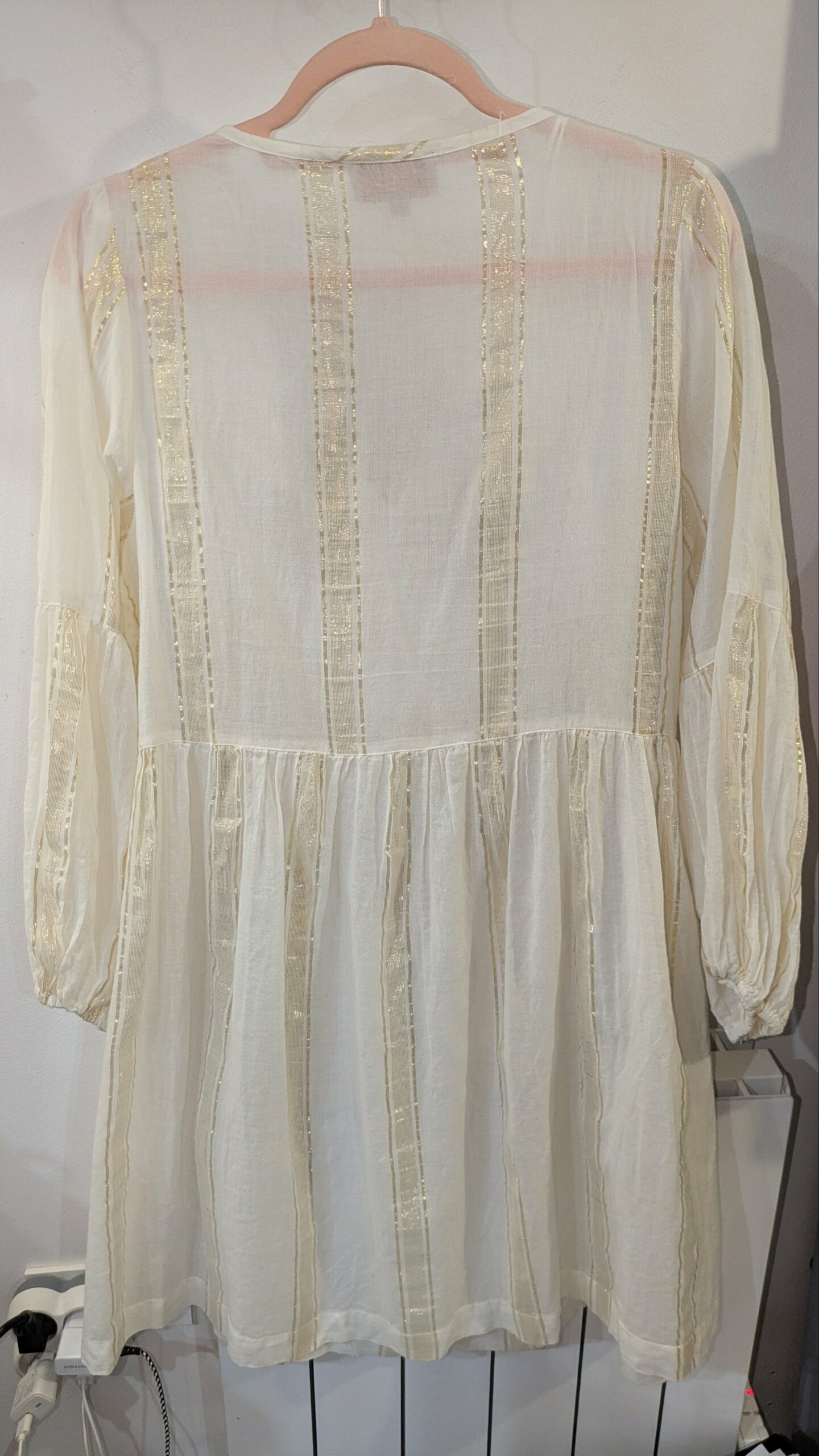 robe beige et dorée SUNNY STUDIO taille S/M – Image 5